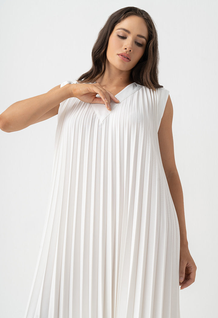 Choice Sleeveless Pleated Maxi Dress Off White