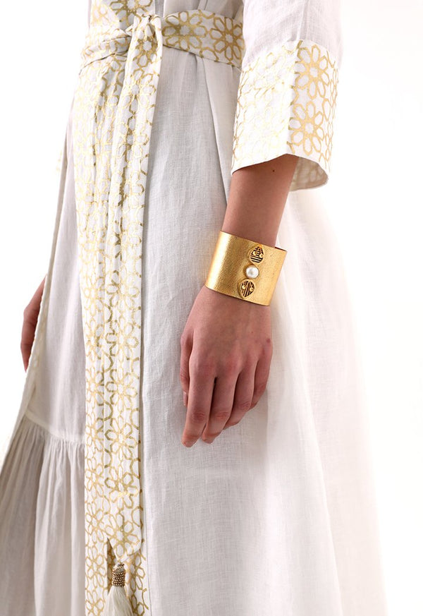 Choice Pearl Hammered Cuff Bracelet Gold - Wardrobe Fashion