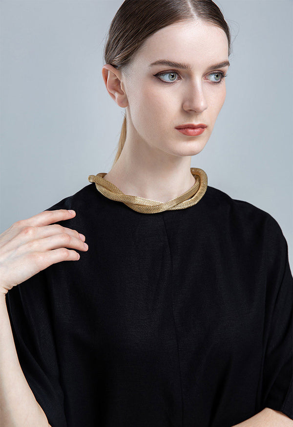 Choice Golden Round Twisted Choker Gold