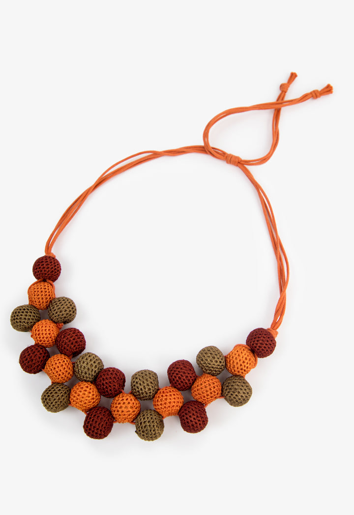 Choice Round Pendant Detail Necklace Multicolor