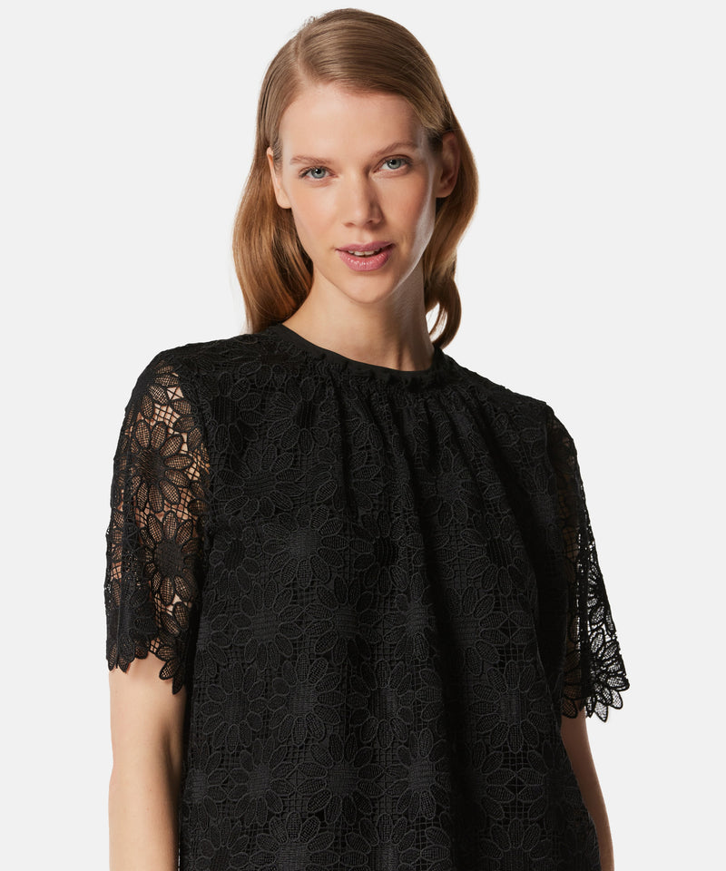 Machka Allover Lace-Embroidered Blouse Black