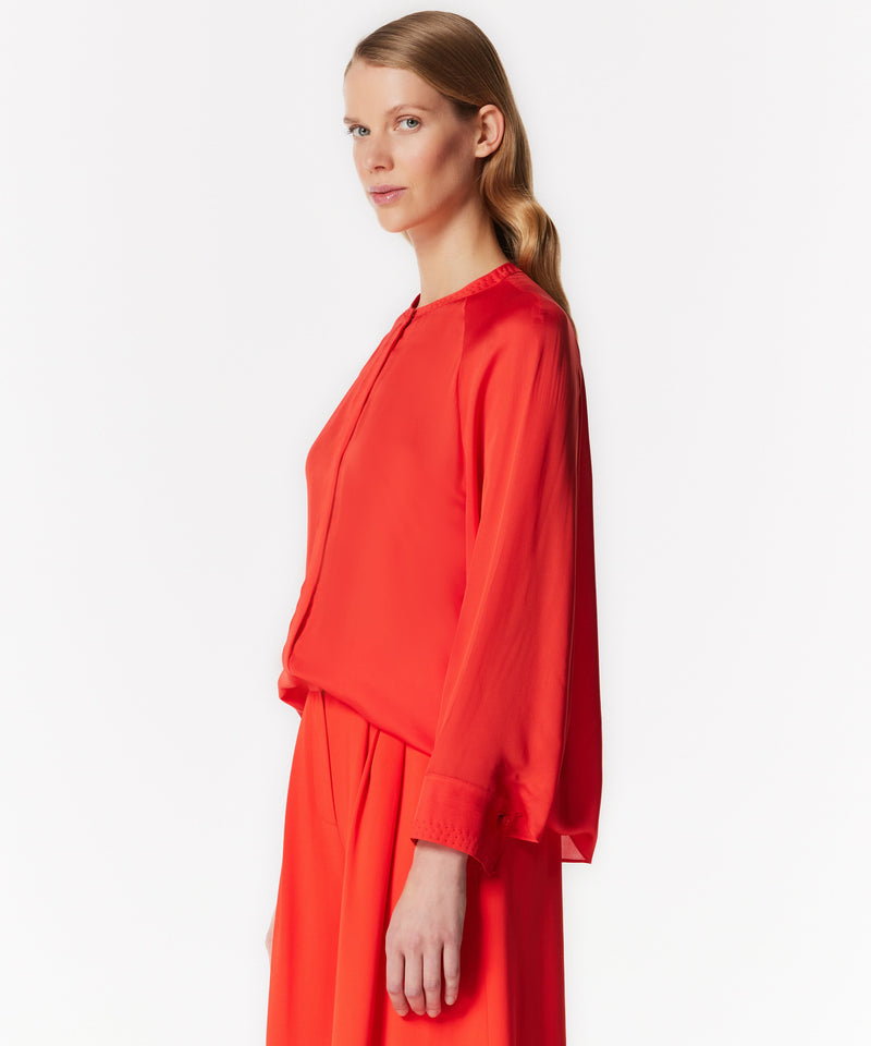 Machka Solid Relaxed Fit Blouse Coral