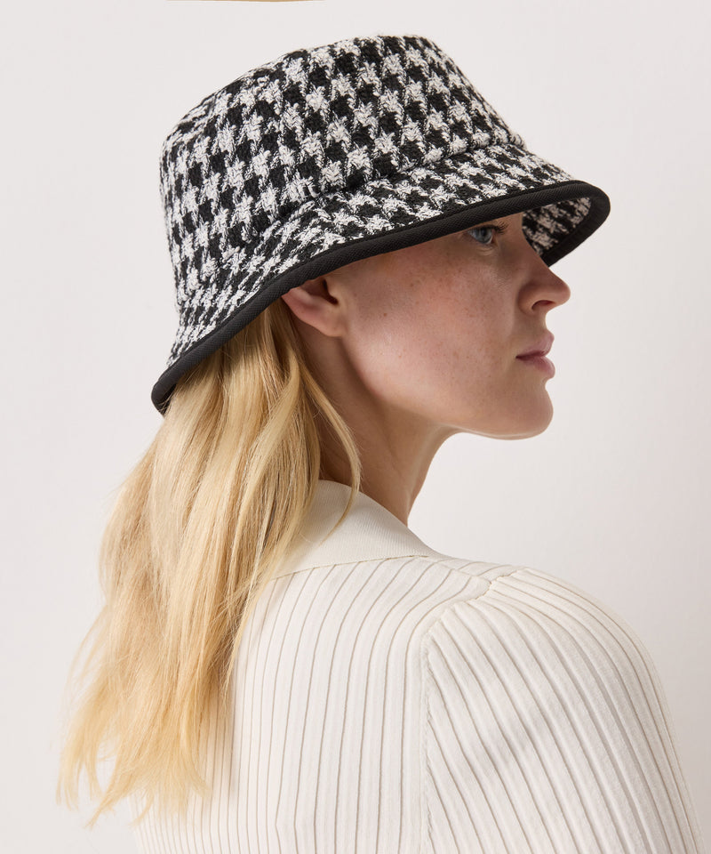 Ipekyol Crowbar Pattern Bucket Hat Black