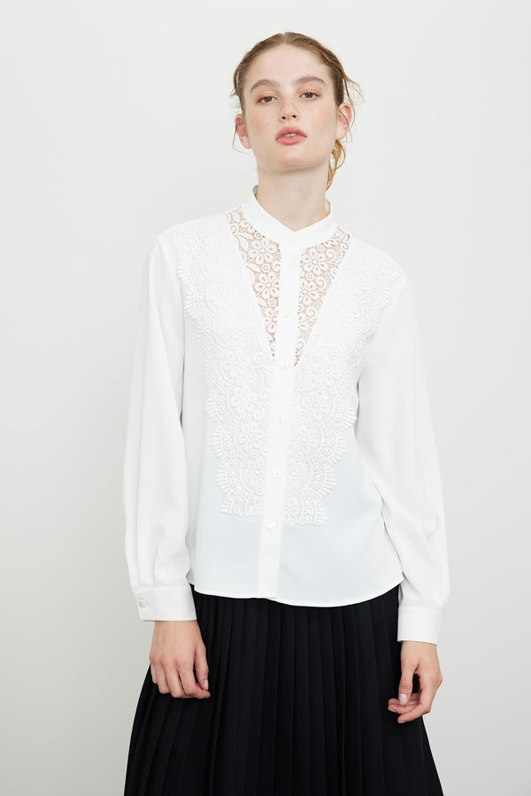 Roman Lace Garnished Crepe Shirt Off White