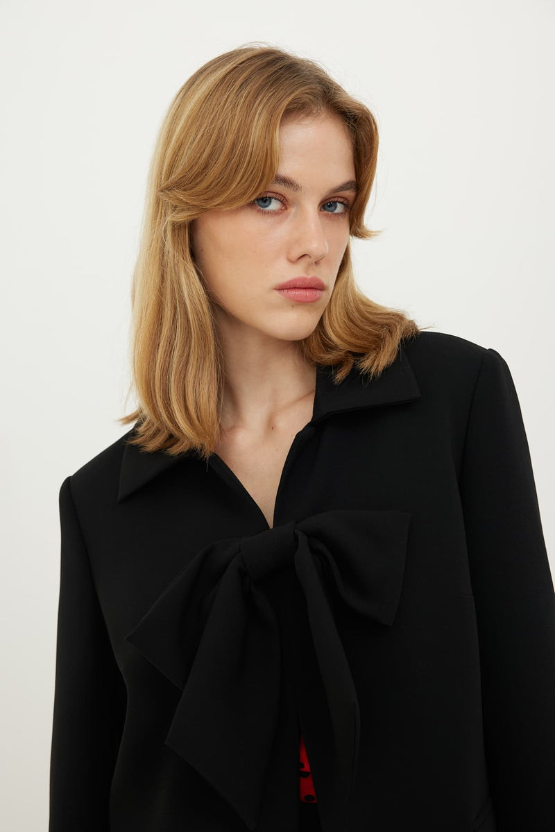 Roman Bow Detail Solid Jacket Black