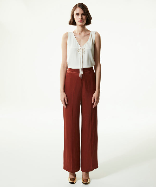 Machka Shiny Textured Wide Leg Fit Trousers Brown