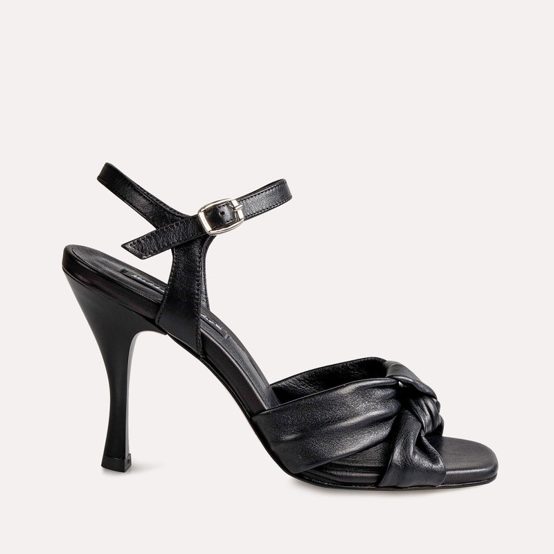 Neslihan Canpolat Leather Knot Detail Heeled Shoes Black